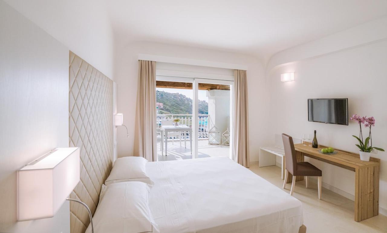 Hotel Moresco سانتا تيريزا غالّورا المظهر الخارجي الصورة