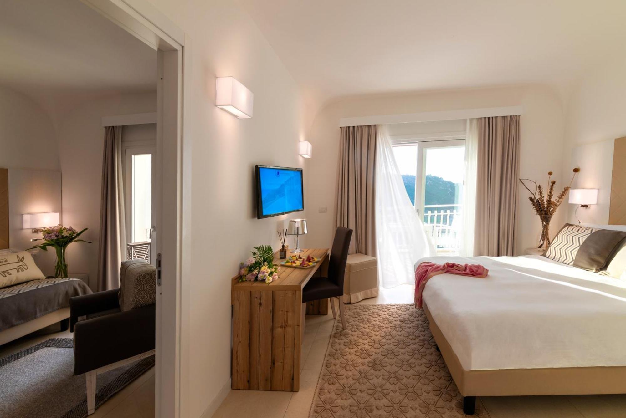 Hotel Moresco سانتا تيريزا غالّورا المظهر الخارجي الصورة