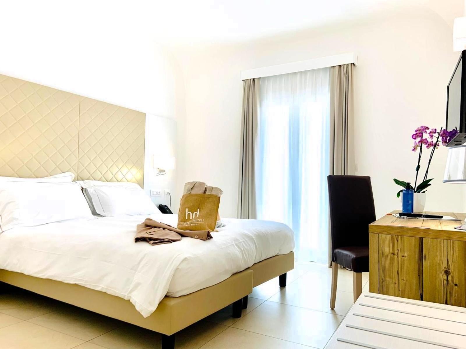 Hotel Moresco سانتا تيريزا غالّورا المظهر الخارجي الصورة